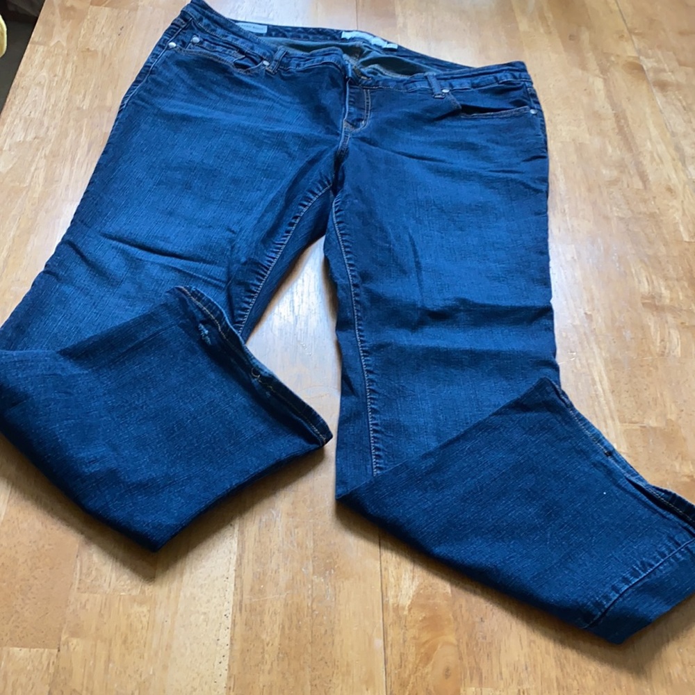 Torrid dark wash relaxed boot cut denim jeans size  20 good  condition